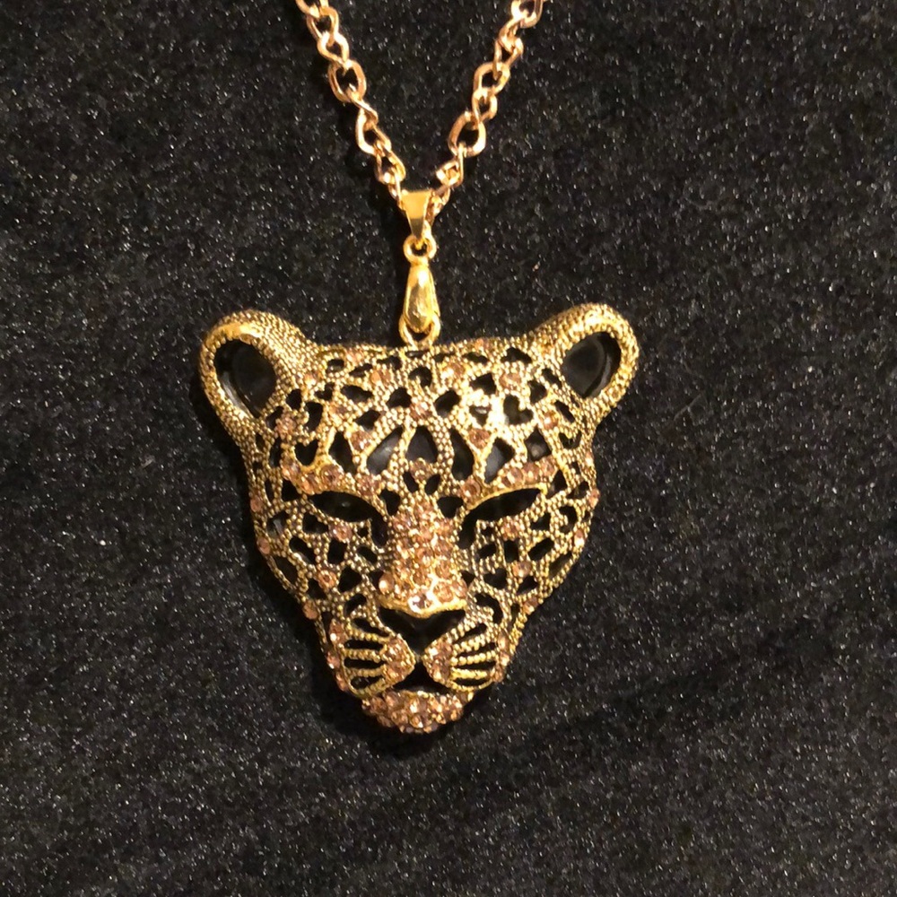 Wild Cat Pendant - Picture 4 of 4